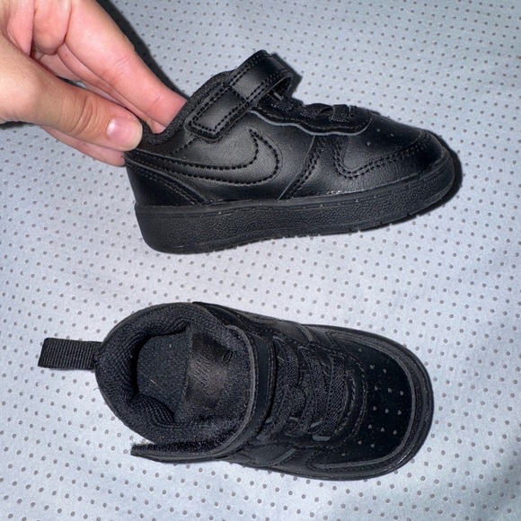 Black Kids Nike Airforce Shoes - Picture 2 of 4
